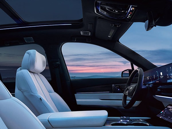 2027 Cadillac VISTIQ comfort