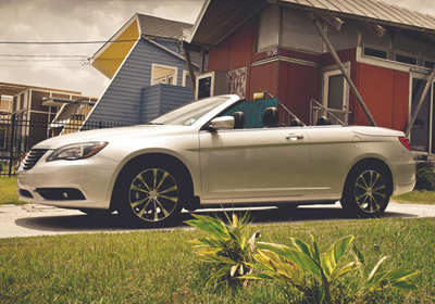 2014 Chrysler 200 Convertible appearance