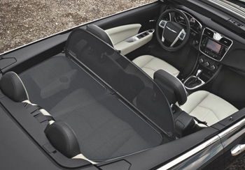 2014 Chrysler 200 Convertible comfort