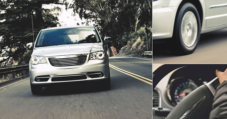 2014 Chrysler Town and Country performance