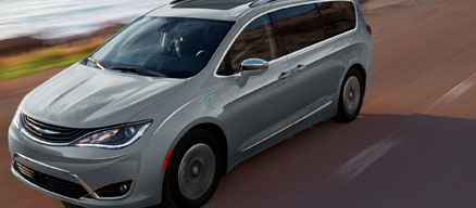 2018 Chrysler Pacifica Hybrid performance