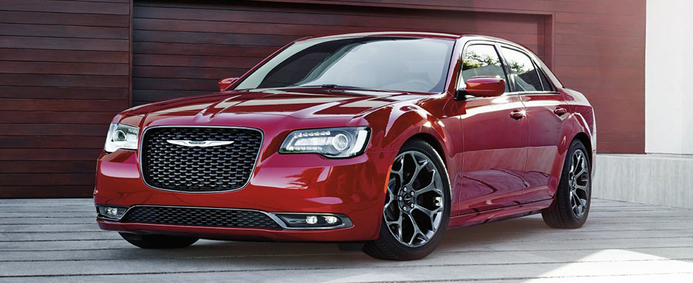 2019 Chrysler 300 Main Img