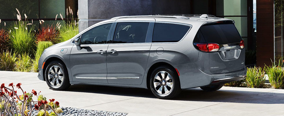 2019 Chrysler Pacifica Hybrid Safety Main Img