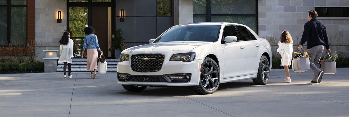 2021 Chrysler 300 Main Img