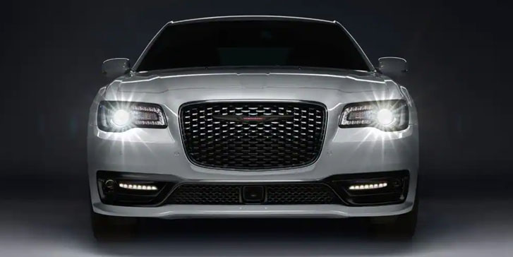 2022 Chrysler 300 appearance