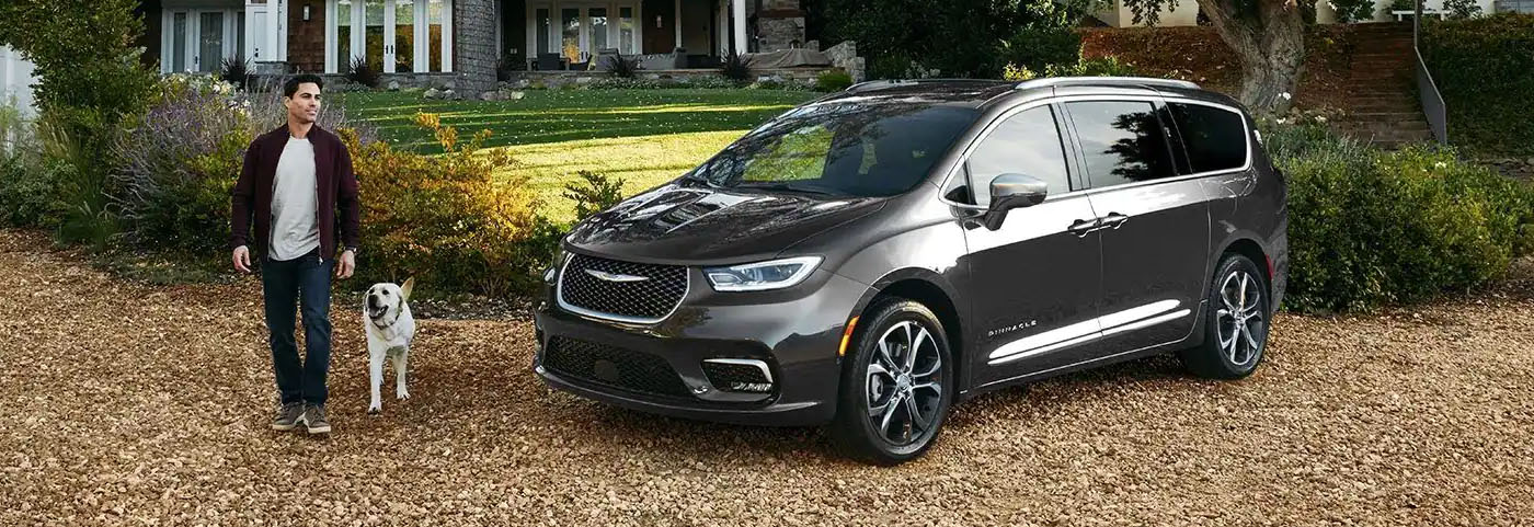 2022 Chrysler Pacifica Appearance Main Img
