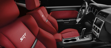 2014 Dodge Challenger SRT comfort