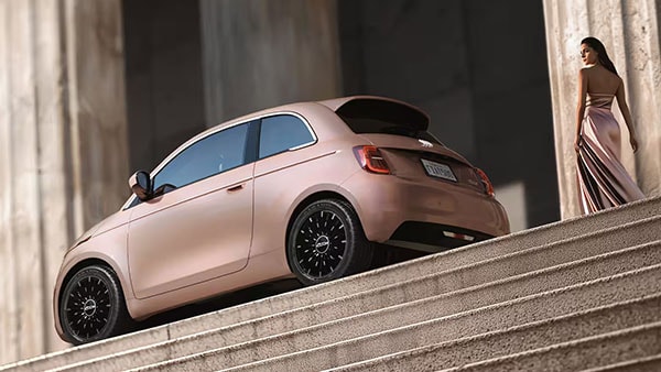 2025 FIAT 500e appearance