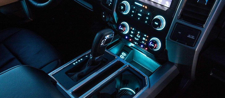Flow-Through Center Console with Floor Shifter