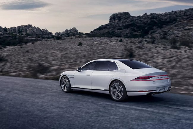 2026 Genesis G90 performance