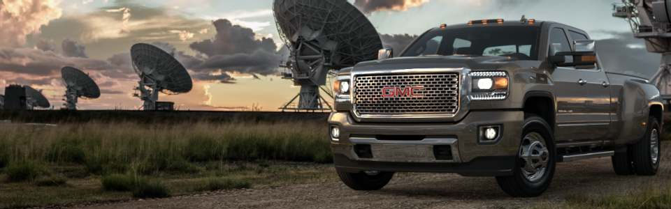 2015 GMC Sierra 3500HD Denali Safety Main Img