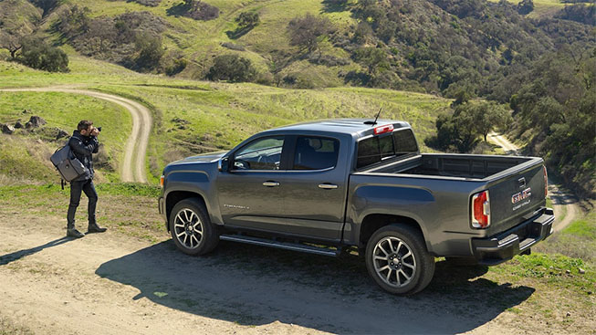 2022 GMC Canyon Denali performance