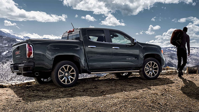 2022 GMC Canyon Denali performance