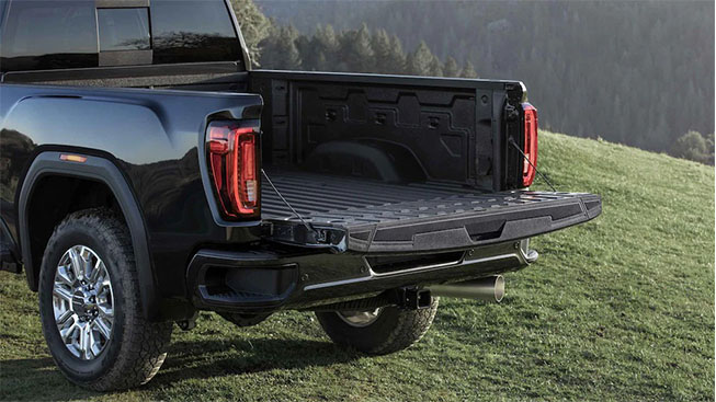 2022 GMC Sierra 3500 AT4 appearance