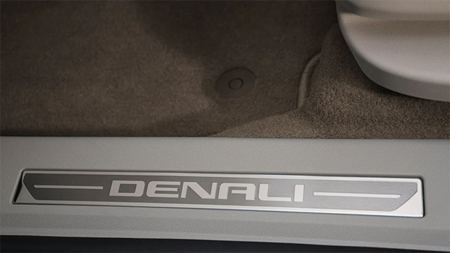 2022 GMC Terrain Denali appearance