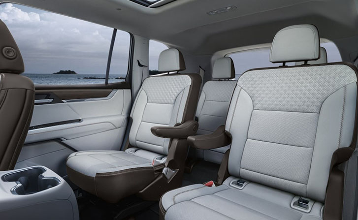 2025 GMC Acadia comfort