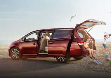 2016 Honda Odyssey tailgate