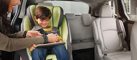 2019 Honda Odyssey Magic Slide 2nd-Row Seats