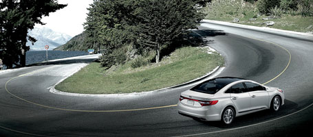 2016 Hyundai Azera performance