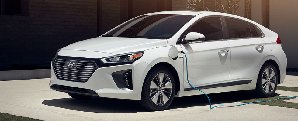 2019 Hyundai Ioniq Plug-In Hybrid Main Img