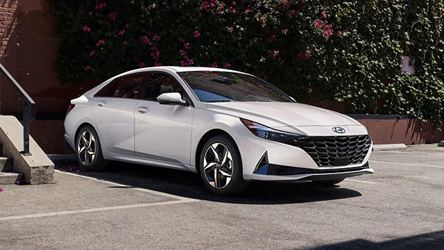 2023 Hyundai Elantra Hybrid performance
