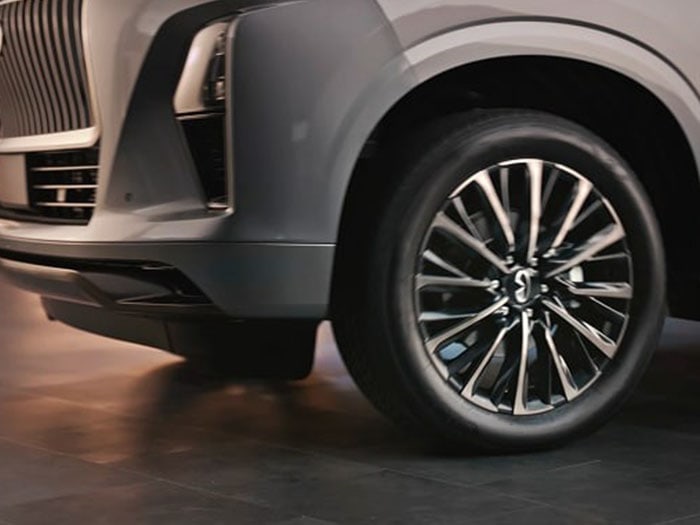 2026 INFINITI QX80 performance