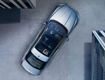 2015 Jaguar XJ appearance