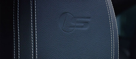 2016 Jaguar XF Sedan comfort