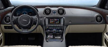 2016 Jaguar XJ comfort