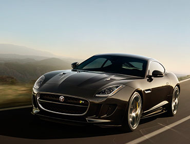 2017 Jaguar F-Type appearance