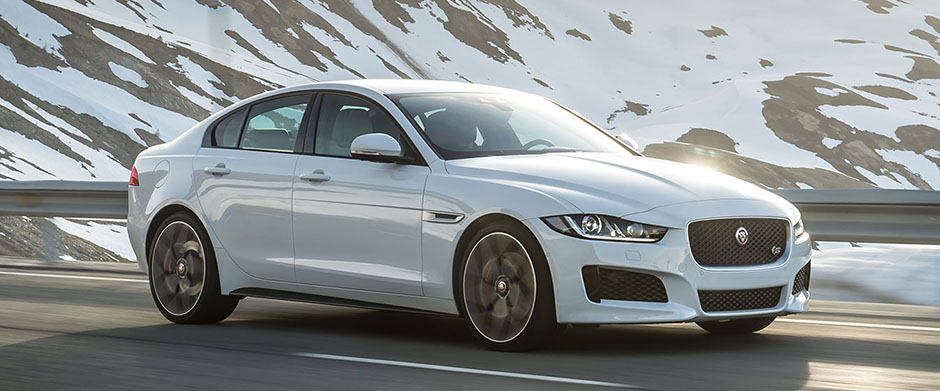 2017 Jaguar XE Main Img