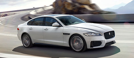 2018 Jaguar XF Sedan comfort