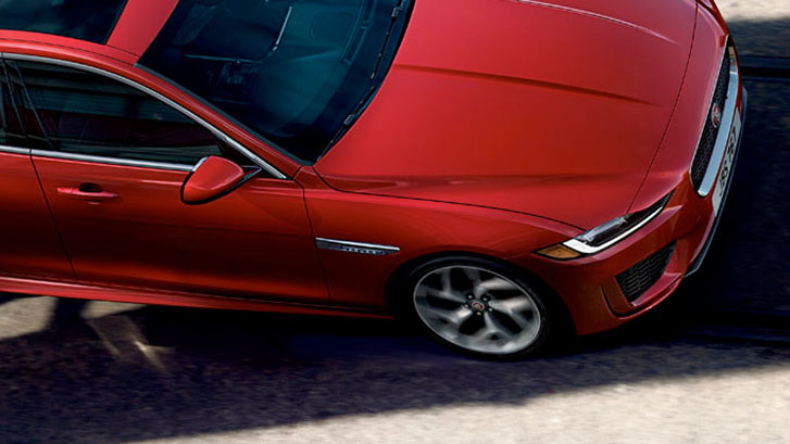 2020 Jaguar XE performance