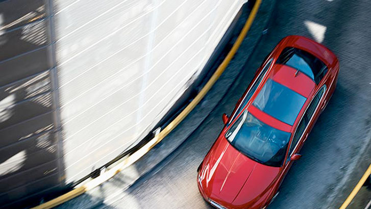 2020 Jaguar XE performance