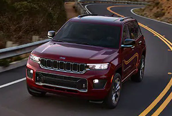 2022 Jeep Grand Cherokee performance