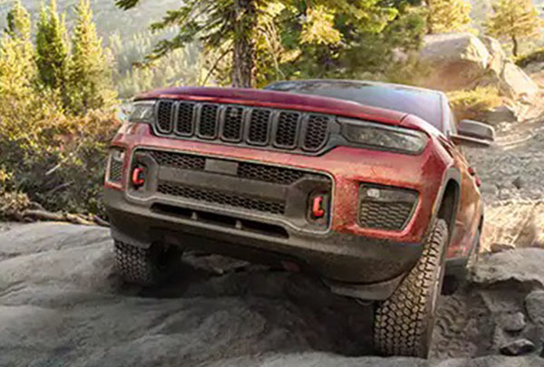 2022 Jeep Grand Cherokee performance