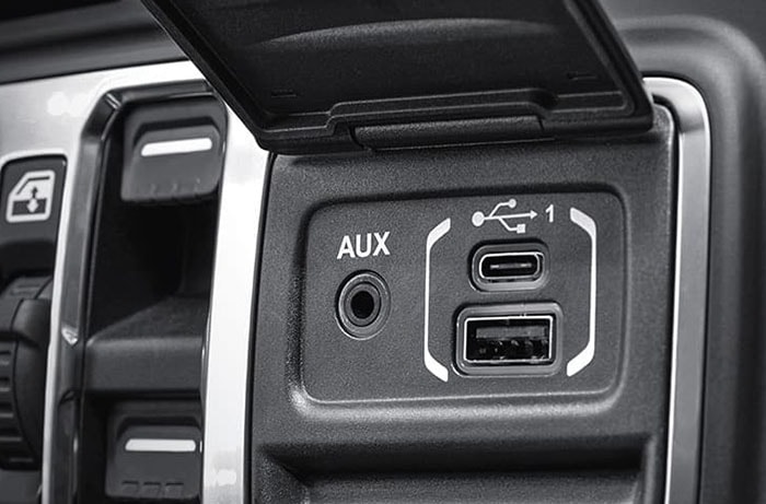 2026 Jeep Gladiator comfort