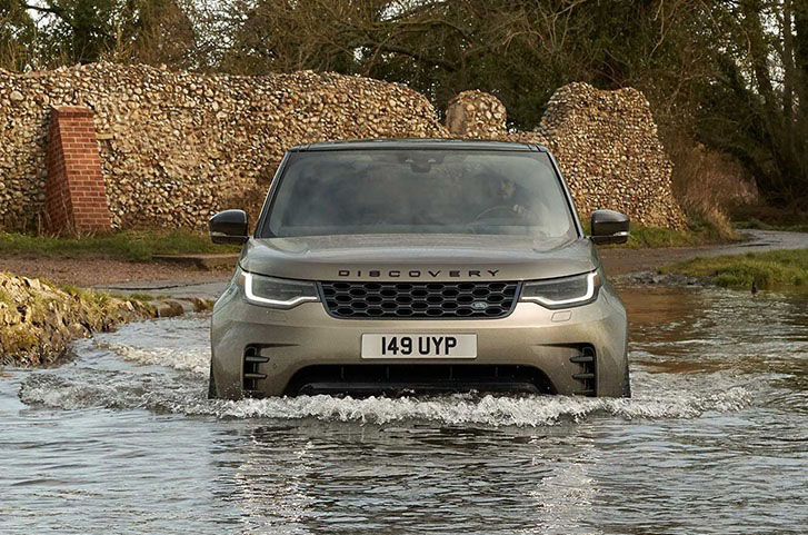 2022 Land Rover Discovery safety
