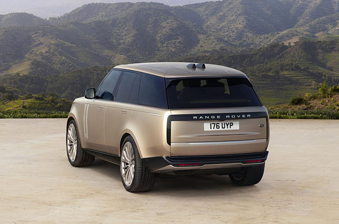 2023 Land Rover Range Rover appearance