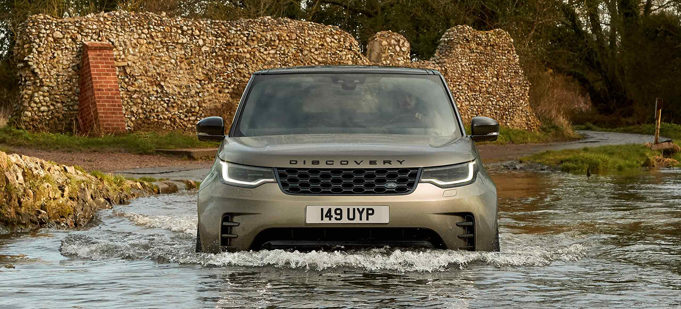 2024 Land Rover Discovery Safety Main Img