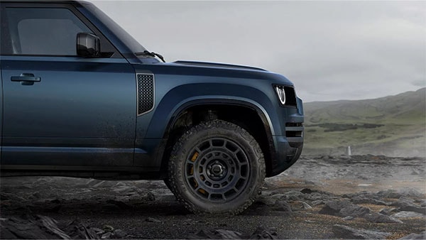 2026 Land Rover Defender OCTA appearance