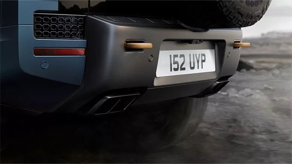 2026 Land Rover Defender OCTA performance