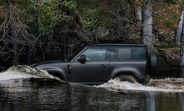 2026 Land Rover Defender performance