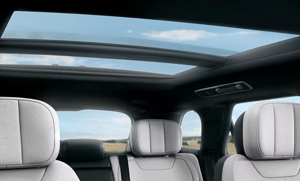 2027 Land Rover Range Rover Sport comfort