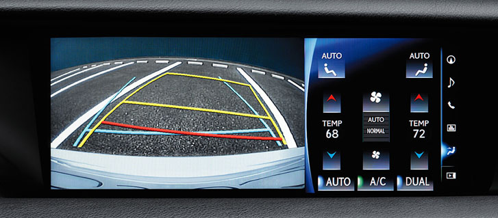 Backup Camera* With Dynamic Gridlines
