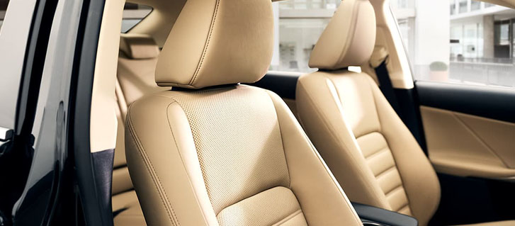 2020 Lexus IS comfort