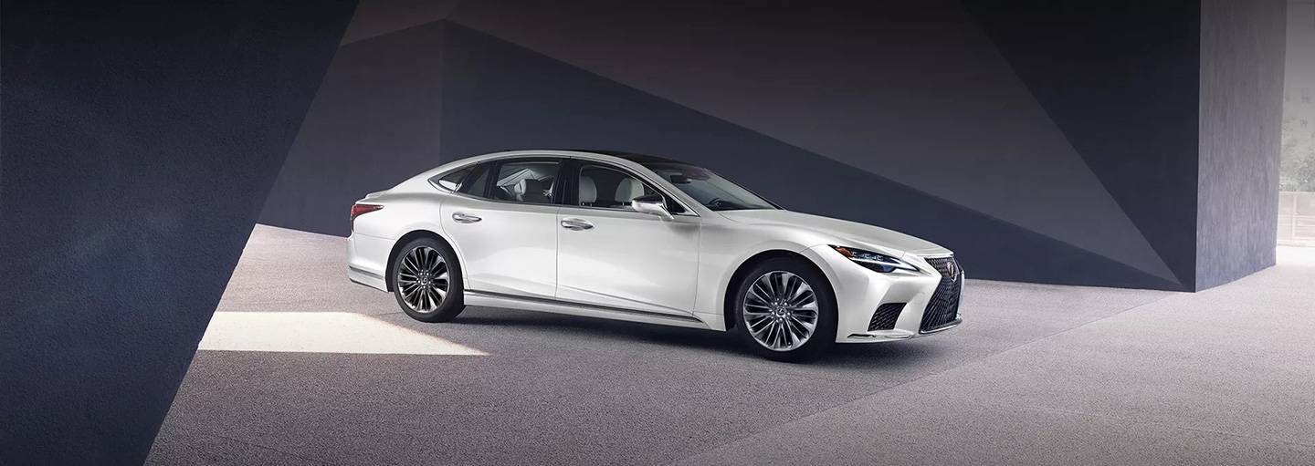 2022 Lexus LS Main Img