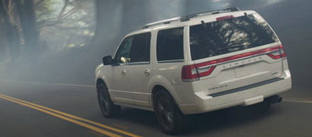 2016 Lincoln Navigator performance