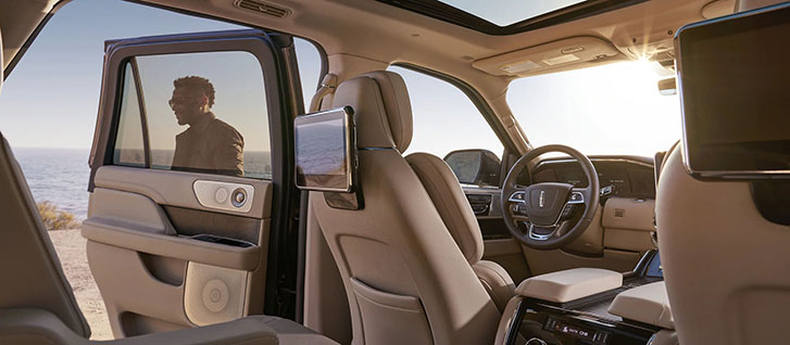 2021 Lincoln Navigator comfort