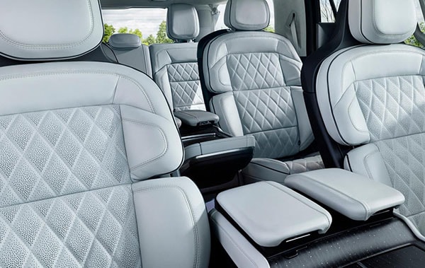 2026 Lincoln Navigator comfort